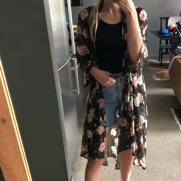 ❌SOLD❌ Blouse/Kimono Similar to For Love and Lemons - Picture 5 of 8